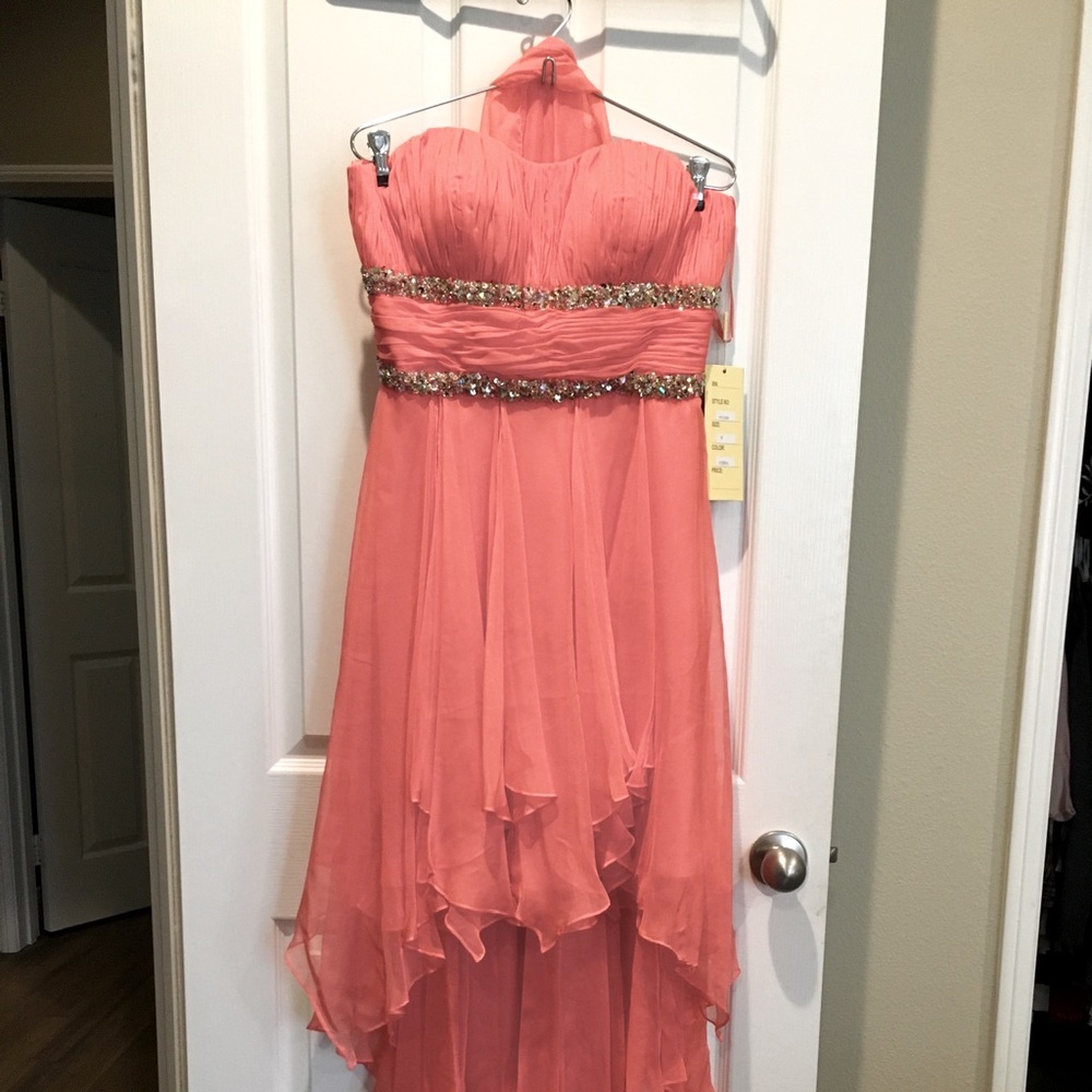 Strapless coral dress with scarf